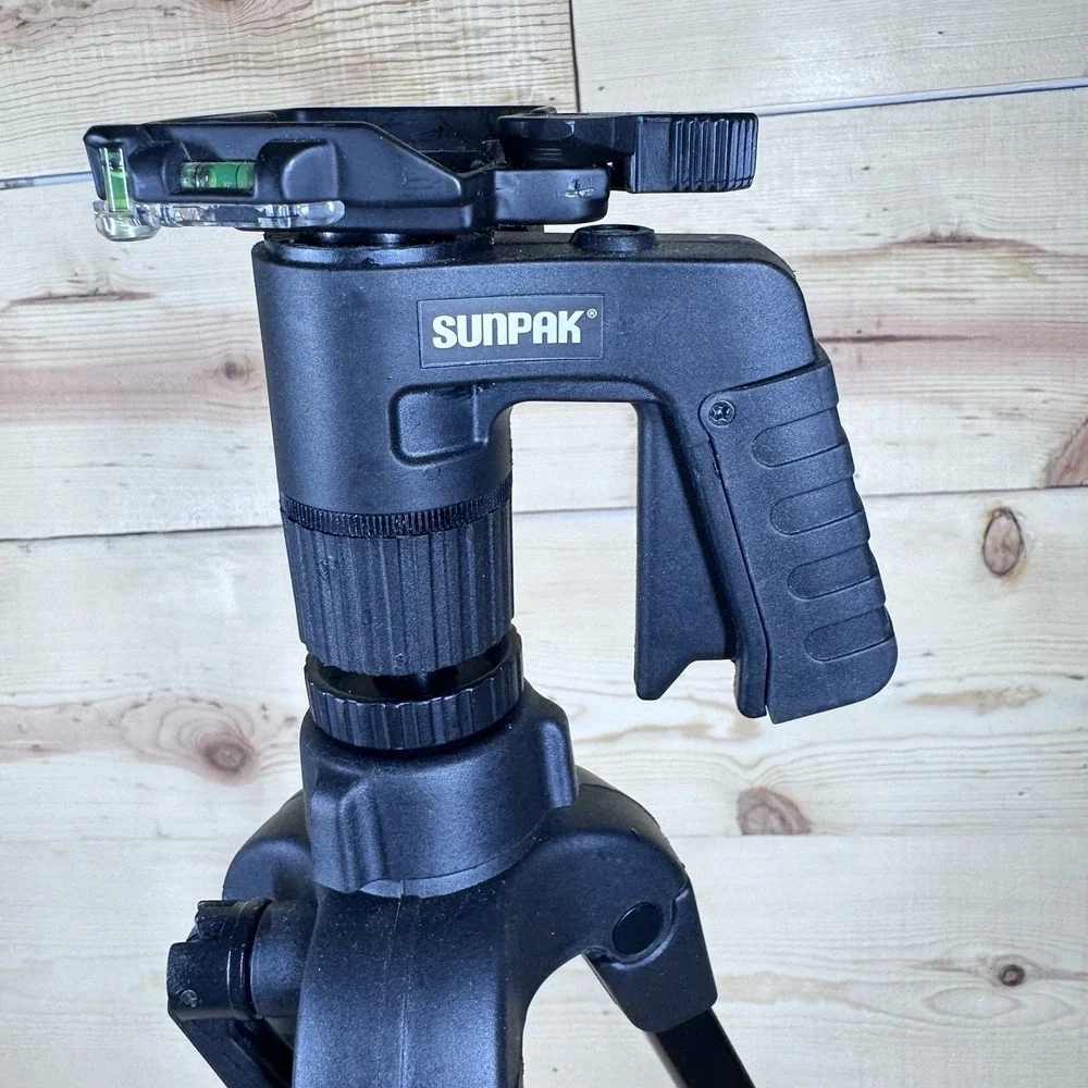 Sunpak PlatinumPlus 6000GT Tripod 61 In Camera Video Stand 6.6 Lb Load